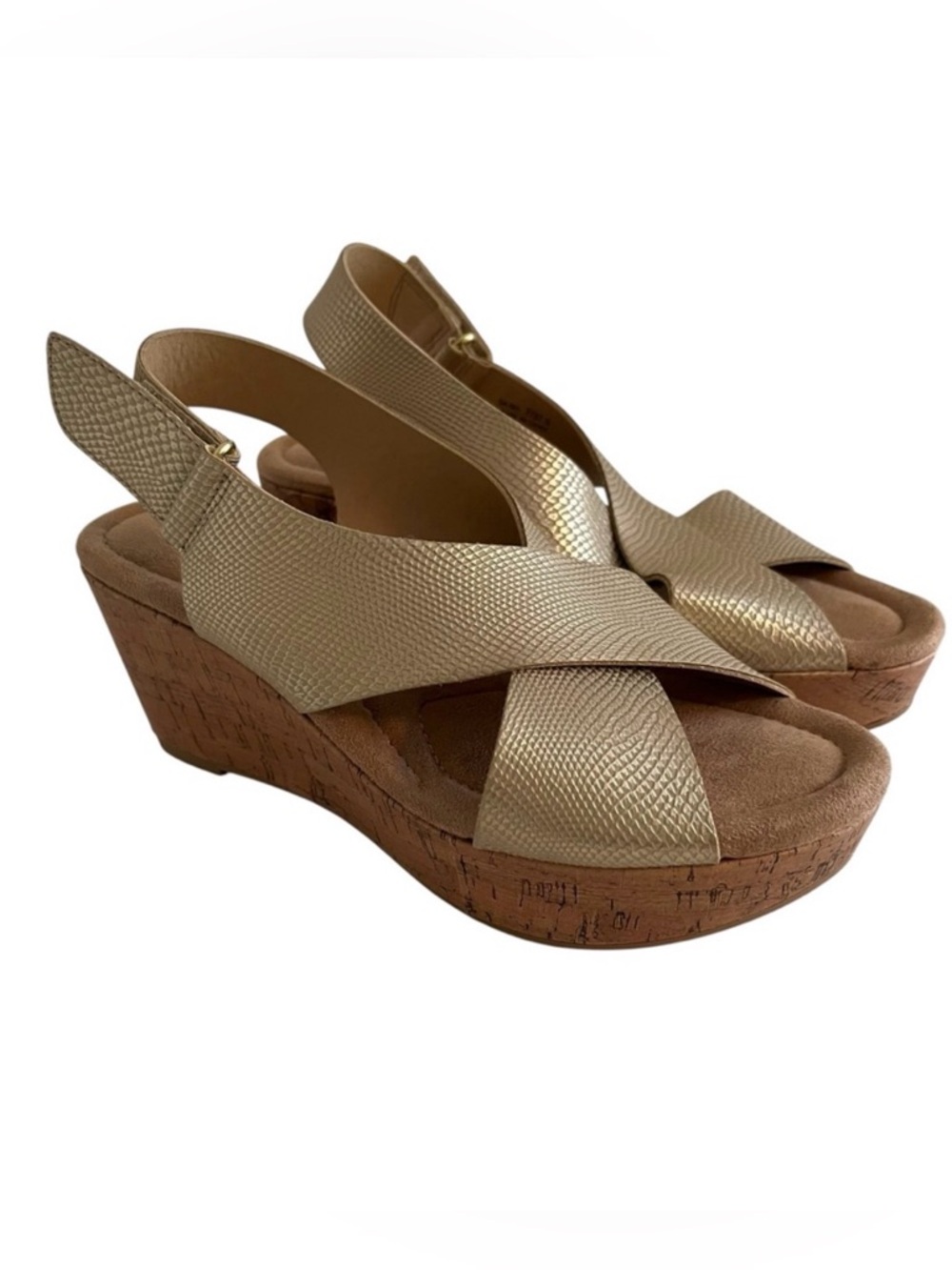 CL by Laundry Gold Textured Open Toe Wedge Sandals 7 NEW